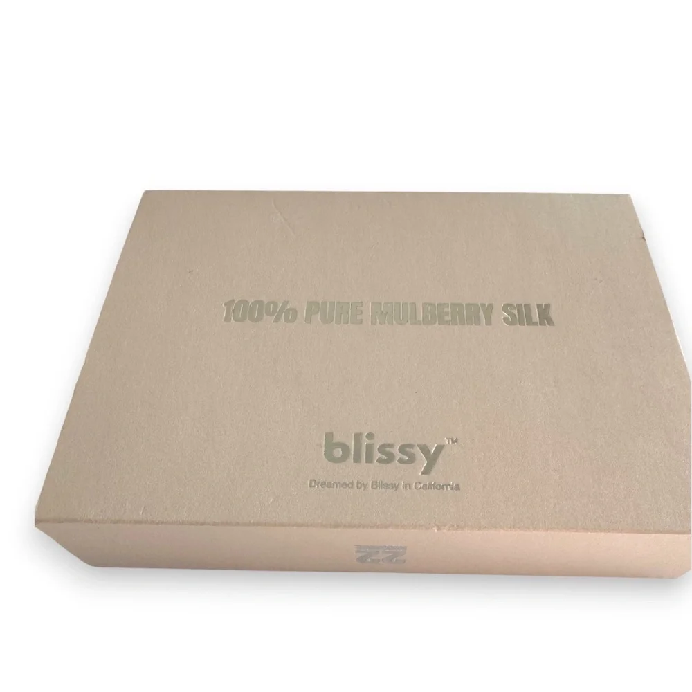 BLISSY White 22-Momme 100% Mulberry Silk Pillowcase Standard 25x19